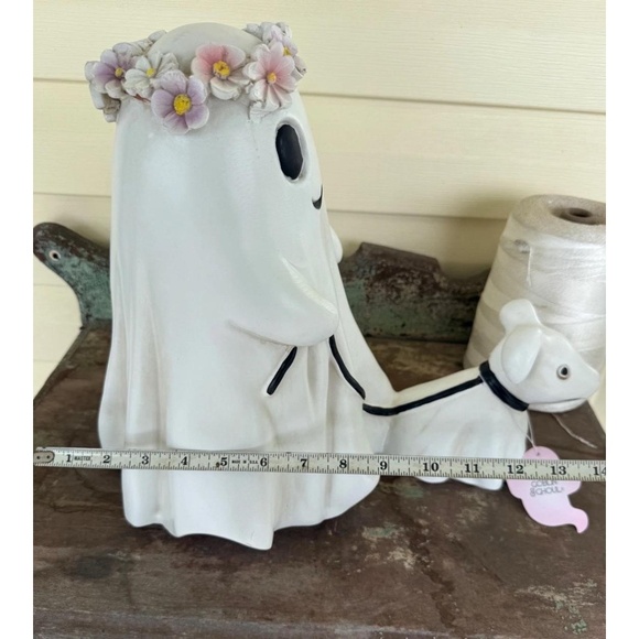 Halloween Ghost  walking‎ Dog Figurine 10 3/8 Inch Flower Crown Leash Spooky - Picture 3 of 4
